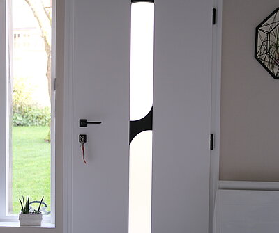 porte d'entrée blanche intérieur