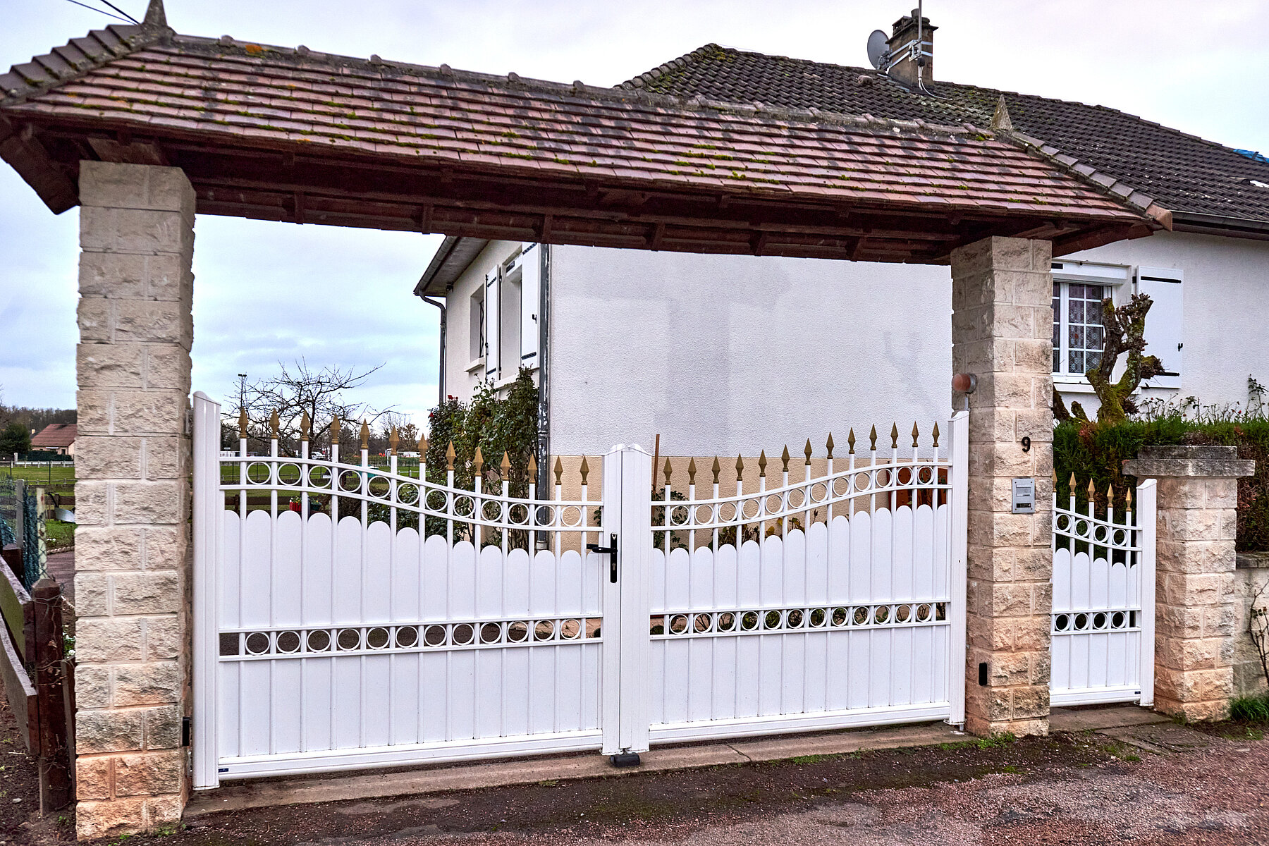 Vignette Portail Aluminium Rétro