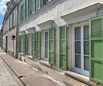 volets ouverts vert