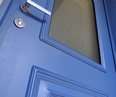 PORTE ALUMINIUM BLEUE