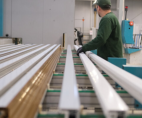 opérateur fabrication menuiserie PVC