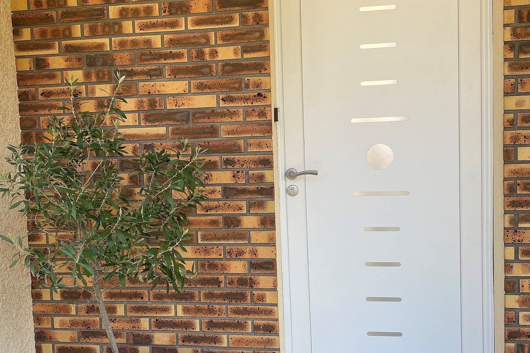 Vignette Porte d'entrée Aluminium Contemporaine ligne Hublot
